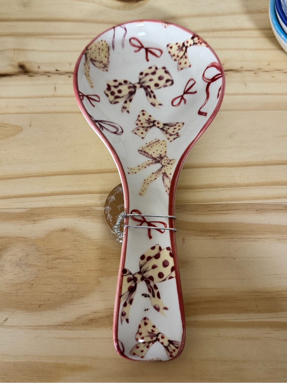 Ceramic Spoon Rest with Bow Pattern - Pink Trim